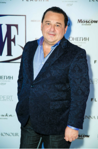 Игорь Саруханов