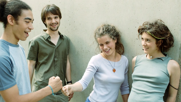 Как отличить москвича от питерца по игре «камень-ножницы-бумага»