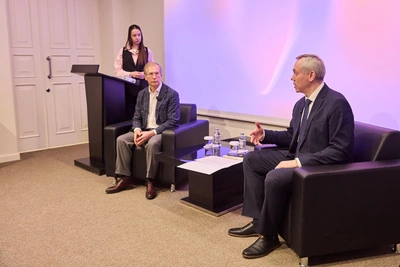 Травников обсудил медицинский туризм в регионе