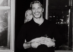 Официально: Дженнифер Энистон впервые опубликовала фото с бойфрендом Джимом Кертисом