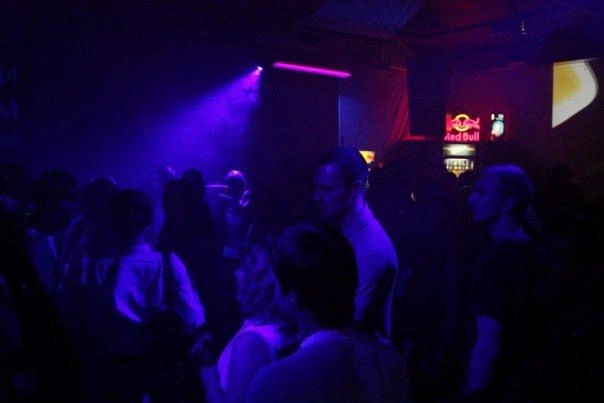 Вечеринка в «Чаше» в 2010 год | Источник: Chasha club / Facebook.com (экстремистская организация, деятельность запрещена на территории РФ)