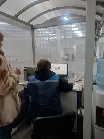 Так выглядит «кабинет» приемосдатчика | Источник: читатель НГС