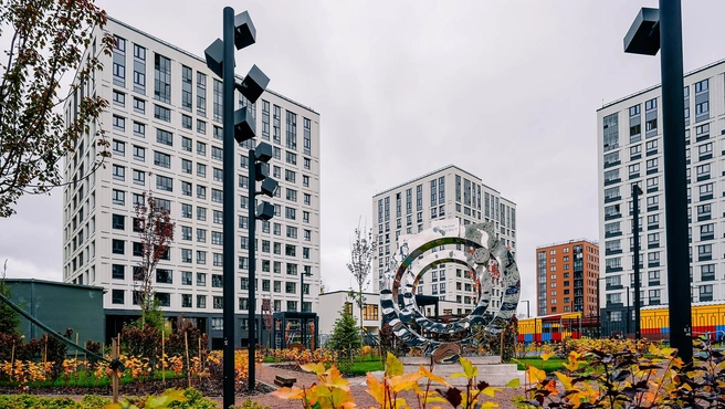 На Планерной улице появился арт-объект «Машина времени», разработанный искусственным интеллектом | Источник: Предоставлено холдингом «РСТИ»