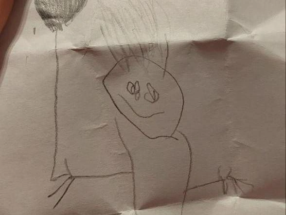 Основные детали — улыбка и воздушный шар. | Источник: читательница E1.RU