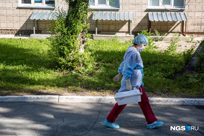 Настю Орлову не забрали в больницу и не сделали тест на коронавирус, несмотря на пневмонию и поражение лёгких 35% | Источник: Александр Ощепков