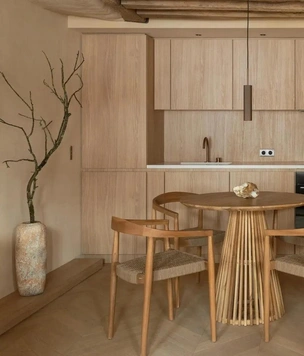 Дух Парижа и мудрость Азии: как обновили квартиру в квартале Марэ