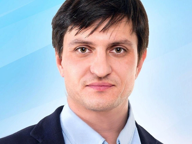 Ситуацию прокомментировал член партии Александр Мамулат | Источник: пресс-служба Дзержинской районной организации «Единая Россия»