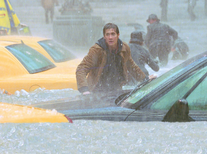 «Послезавтра» (реж. Роланд Эммерих, 2004 г.) ─ Сэм Холл, сын ученого-палеоклиматолога, которому довелось пережить глобальную экологическую катастрофу и выжить среди ледников