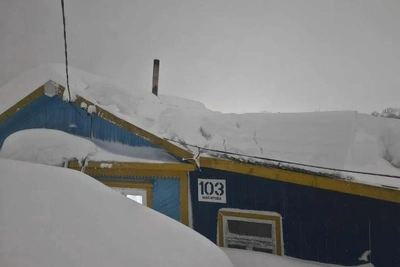 Второй смертельный инцидент с лавиной с крыши на Камчатке