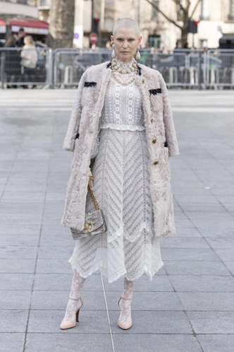 Бьянка Балти на показе Valentino, март 2025. 