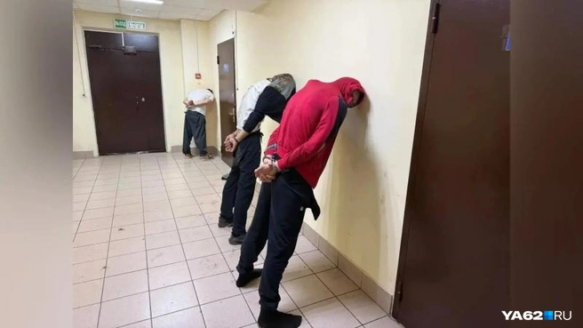 Мужчин в возрасте от 27 до 46 лет задержали при выезде из Рязани в сторону Москвы | Источник: Управление МВД России по Рязанской области