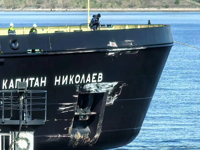 Два судна столкнулись во время Фестиваля ледоколов в Петербурге | Источник: Северо-Западная транспортная прокуратура