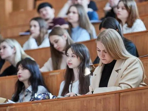 Рост числа обращений связывают с повышенным уровнем тревожности среди студентов | Источник: Александр Ощепков / NGS.RU