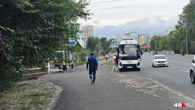 Город жил привычной жизнью во время режима «Ракетная опасность» | Источник: Дарья Никитченко / 45.RU