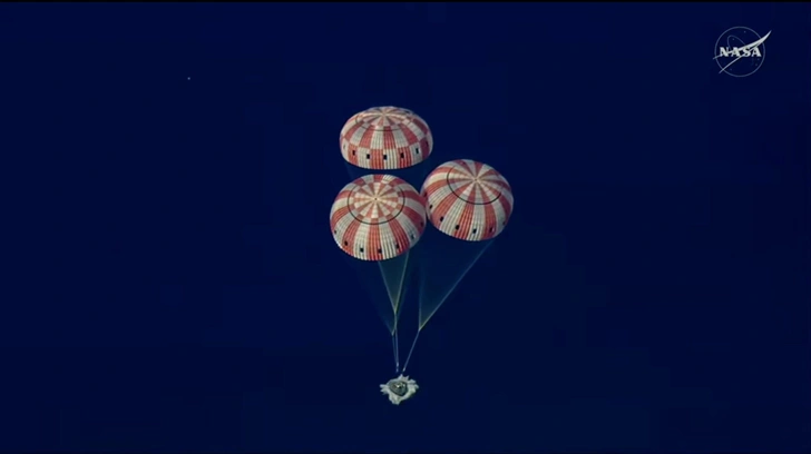 10 дней, которые впечатлили мир: корабль «Орион» с астронавтами миссии «Артемида-2» благополучно вернулся на Землю (видео) 10 дней, которые впечатлили мир: корабль «Орион» с астронавтами миссии «Артемида-2» благополучно вернулся на Землю (видео)