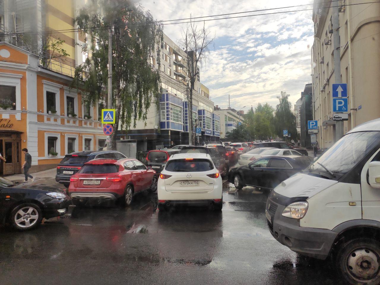 Центр Нижнего Новгорода встал в пробках — что случилось
