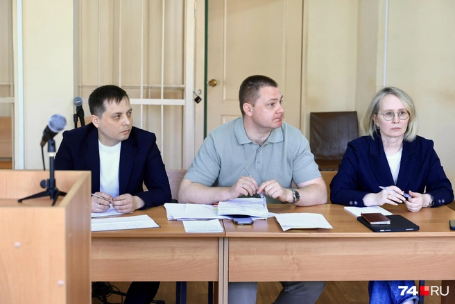 У Андрея Меньшенина в суде три представителя | Источник: Михаил Шилкин