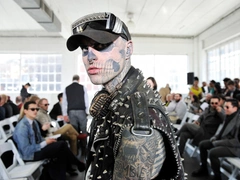 Смерть канадского манекенщика Zombie Boy признали несчастным случаем