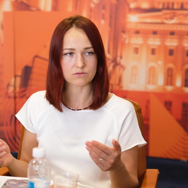 Елена Вигдорова, ветеринарный врач-орнитолог, основатель ветеринарной клиники для птиц «Чижик-Пыжик» | Источник: Анжела Мнацаканян/ «Фонтанка.ру»