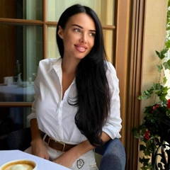 Бывшая Тимати Анастасия Решетова стала ведущей новостей: видео