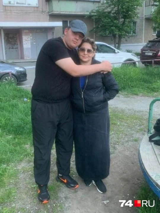 Данил в последнее время был значительно выше матери  | Источник: предоставлено родными