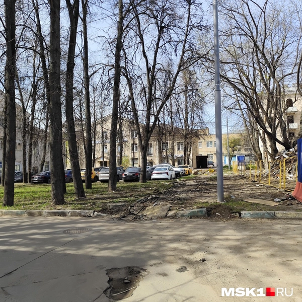 Двор домов на Каширском шоссе | Источник: Игорь Мещанев / MSK1.RU