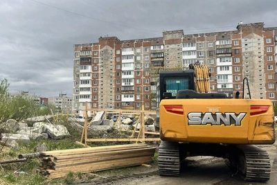 В Мурманске началось строительство 16-этажного дома на улице Журбы