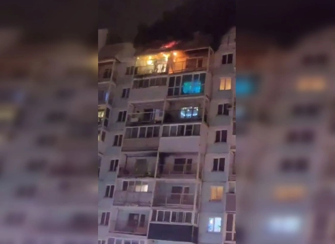 В Новосибирске многоэтажка «попала под обстрел» из фейерверков | ya62.ru