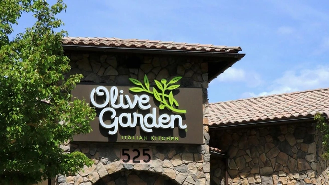 Менеджер Olive Garden заявил, что не может ничего раскрывать из-за законов о конфиденциальности. | Источник: MEGA