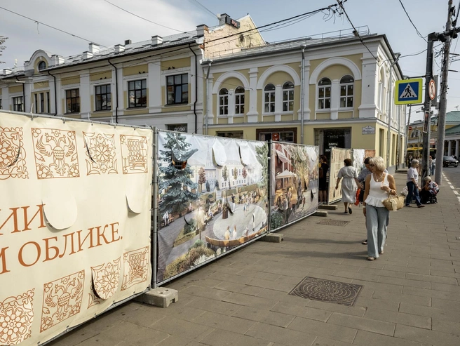 Улицу перекрыли баннерами | Источник: Александр Куренной / 76.RU