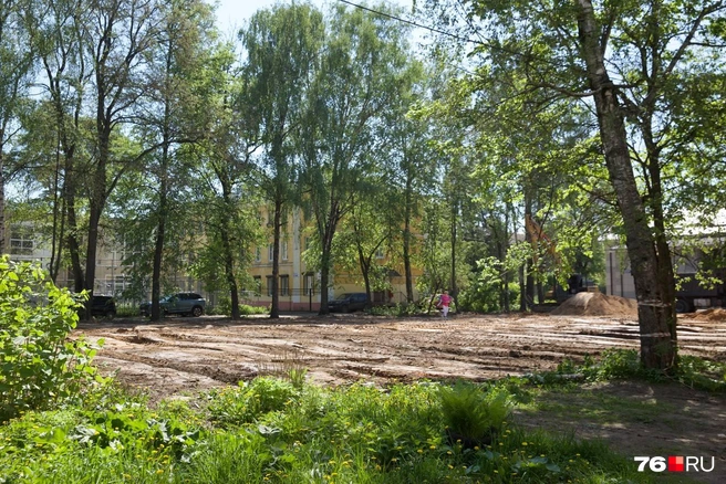 От дома, построенного в 30-е годы прошлого столетия, ничего не осталось | Источник: Кирилл Поверинов / 76.RU