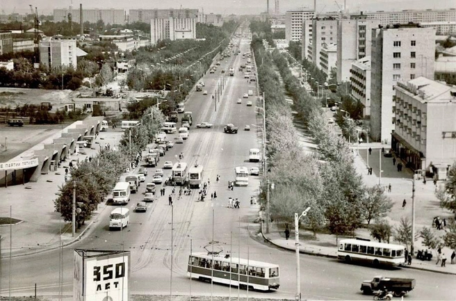 Предмостная площадь и проспект имени газеты «Красноярский рабочий», 1978 год | Источник: «Красноярск Исторический» / Telegram