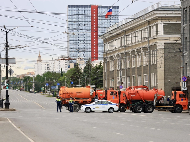 Движение ограничено на участке от площади Революции | Источник: Михаил Шилкин