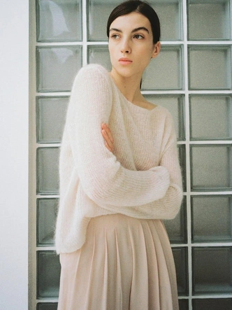 Какой он — идеальный базовый свитер: 33 лучших варианта у российских брендов Какой он — идеальный базовый свитер: 33 лучших варианта у российских брендов