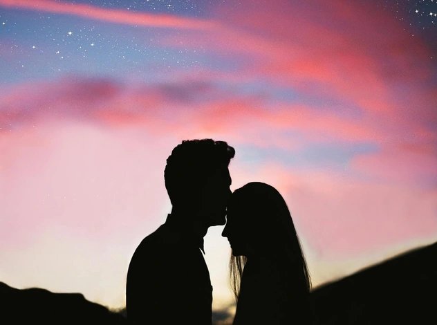 Эти четыре знака зодиака встретят любовь в октябре