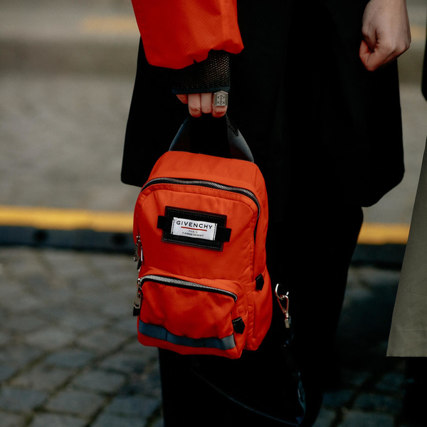 Ставим лайк: модный и вместительный рюкзак для учебы