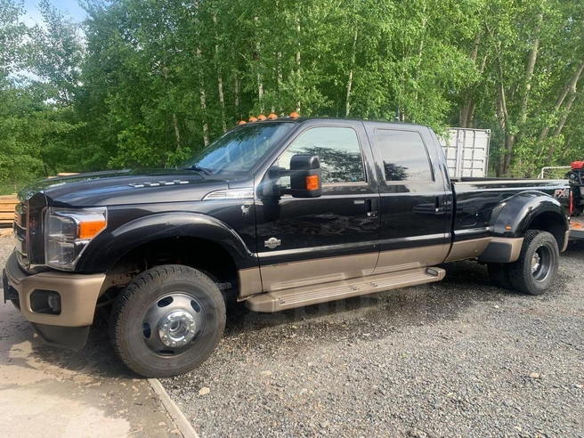 Ford F-350 Super Duty 2013 года продается за 6,1 миллиона рублей | Источник: Drom.ru