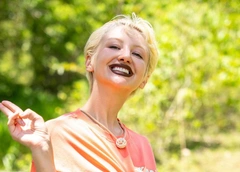 Марго заставила коллег голодать, лагерь питался личинками: мерзкие испытания и новый вылет в шоу «Звезды в Джунглях»