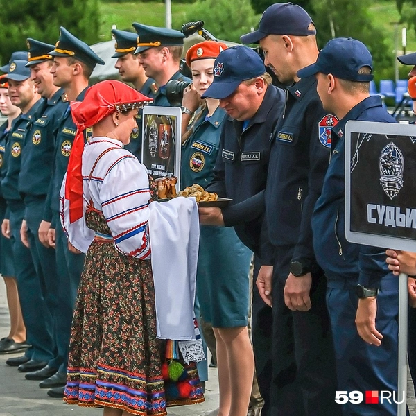 Традиционное угощение | Источник: Василина Любимова / 59.RU