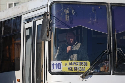 В Омске проверяют кондиционеры в автобусах и троллейбусах