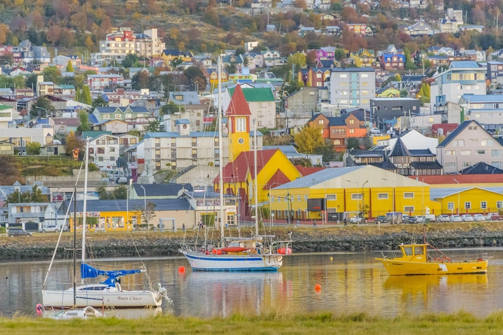 Самый южный город мира Ушуайя, Аргентина. Путешествия в Латинскую Америку считаются самыми дорогими для россиян, слетать сюда стоит от 300 тысяч рублей | Источник: Zoonar via Legion Media