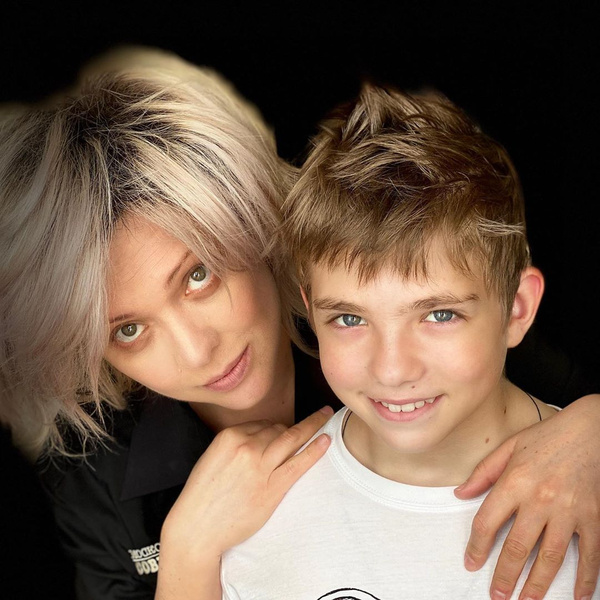 <p>Ольга Дроздова с сыном Елисеем</p>