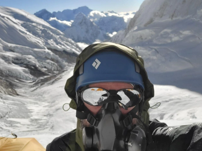 Экипировка для такого похода нужна серьёзная | Источник: Belkin online Everest 2022 / Telegram