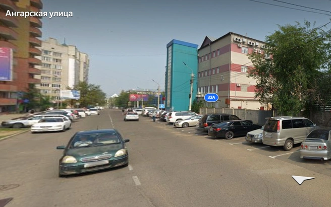 Улица Ангарская. Справа — бывший корпус швейной фабрики | Источник: «Яндекс Карты»