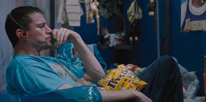 Джеффри предстоит решить непростую дилемму | Источник: Скриншот из трейлера фильма «Грабитель с крыши»