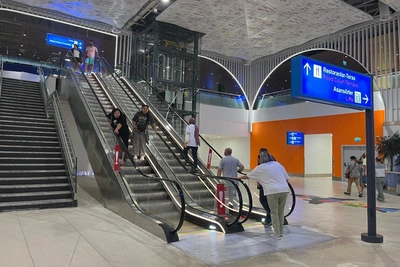 Самолет S7 из Дубая приземлился в Анталье, летит в Толмачево