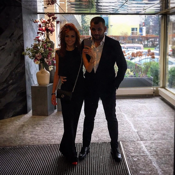 Роман Новак с супругой Анной | www.starhit.ru