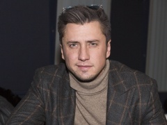 После слухов о романе с Карпович Прилучный рассказал о «новом этапе» в своей жизни