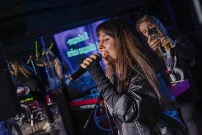 «Год назад я бы покрутила у виска»: Анна Руднева из «Ранеток» ждет третьего ребенка