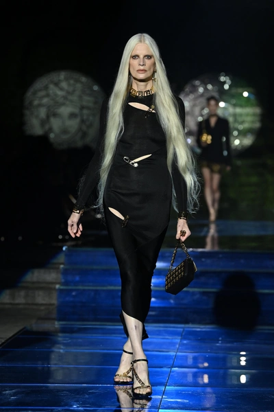 Fendace: зачем Fendi сделал коллаборацию с Versace